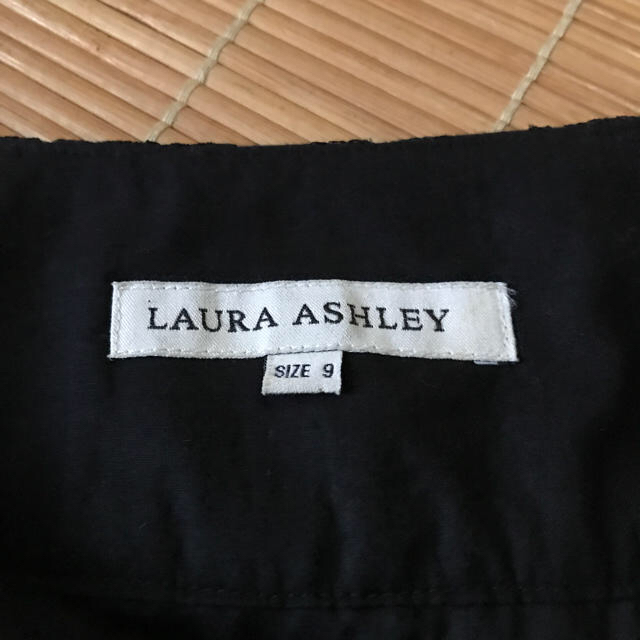 LAURA ASHLEY(ローラアシュレイ)のLAURA ASHLEYスカート レディースのスカート(ひざ丈スカート)の商品写真