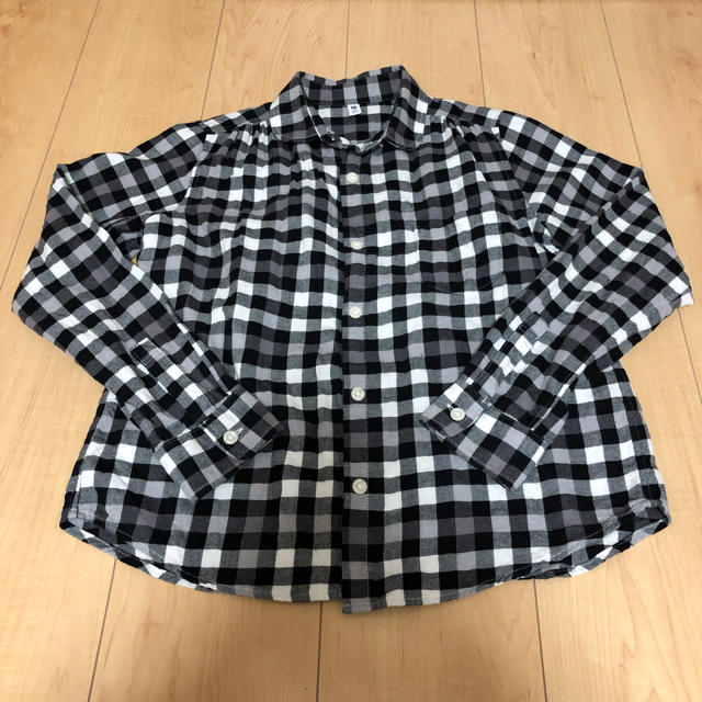 UNIQLO(ユニクロ)の140 女児 チェックシャツ キッズ/ベビー/マタニティのキッズ服女の子用(90cm~)(ブラウス)の商品写真