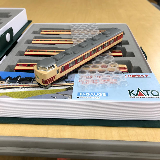 KATO`(カトー)のKATO 183系 中央ライナー9両セット エンタメ/ホビーのおもちゃ/ぬいぐるみ(鉄道模型)の商品写真