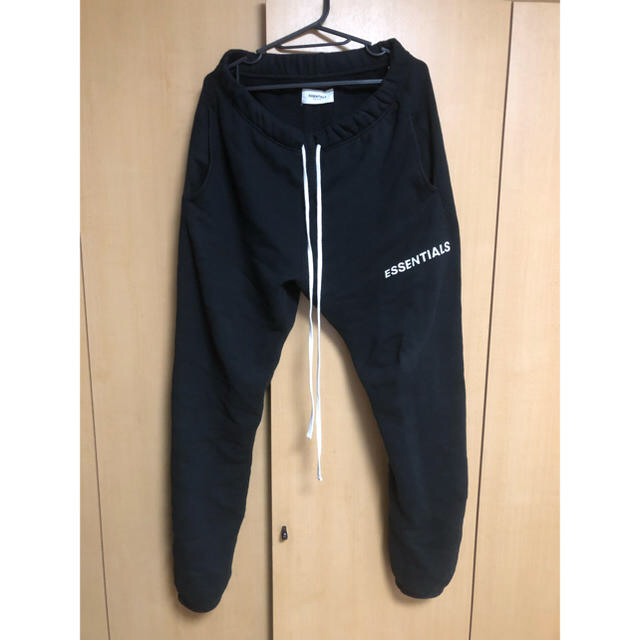 FEAR OF GOD(フィアオブゴッド)のFOG Essentials Graphic Sweatpants メンズのパンツ(その他)の商品写真