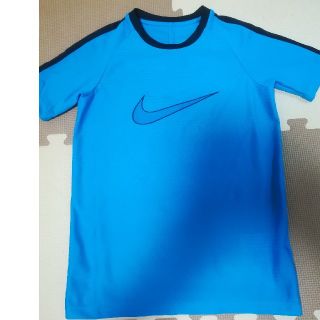 ナイキ(NIKE)の【美品】ナイキNIKE  半袖シャツ　スポーツウェア　サイズXS (Tシャツ/カットソー)