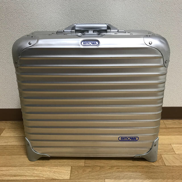 大注目 - RIMOWA 【ぱぽ】RIMOWA ビジネストロリー 28L トパーズ リモワ トラベルバッグ/スーツケース