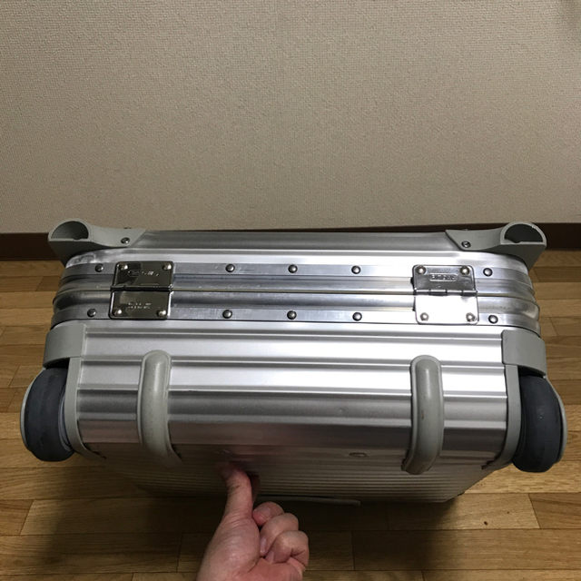 RIMOWA(リモワ)の【ぱぽ様専用】RIMOWA リモワ トパーズ 28L ビジネストロリー メンズのバッグ(トラベルバッグ/スーツケース)の商品写真