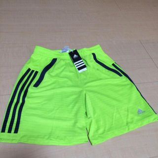 アディダス(adidas)の新品 アディダス ハーフパンツ(ショートパンツ)