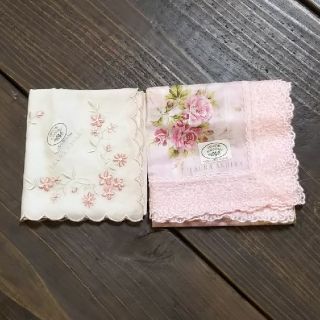 ローラアシュレイ(LAURA ASHLEY)のlaura ashley   ハンカチ   ２枚(ハンカチ)