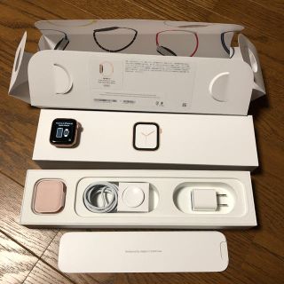 アップルウォッチ(Apple Watch)のアップルウォッチ4 40ミリベイリーズ様専用(腕時計(デジタル))