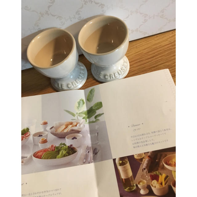 LE CREUSET(ルクルーゼ)の♡値下げ♡ ル・クルーゼ エッグスタンド ペアセット インテリア/住まい/日用品のキッチン/食器(食器)の商品写真