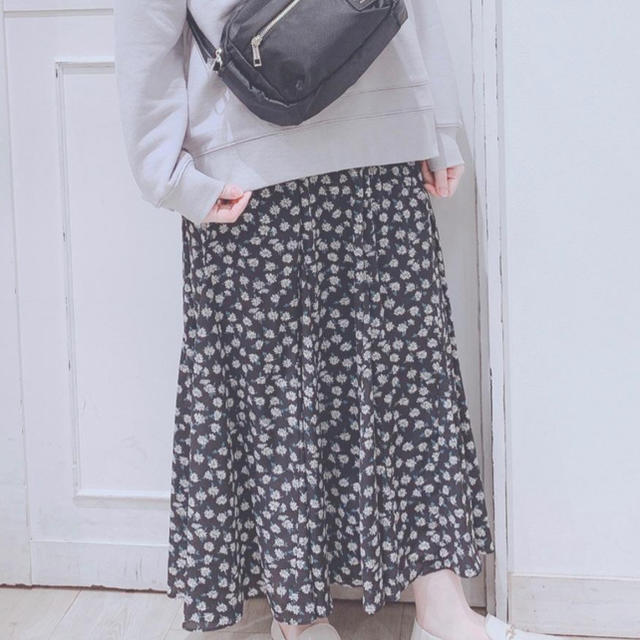 STUDIO CLIP(スタディオクリップ)のねこさん、様専用　studio clip 花柄スカート レディースのスカート(ロングスカート)の商品写真