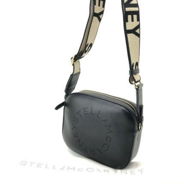 Stella McCartney(ステラマッカートニー)の【新品】[Stella McCartney] ステラロゴ カメラバッグ ブラック レディースのバッグ(ショルダーバッグ)の商品写真