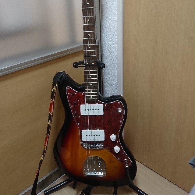 Fender(フェンダー)のスクワイヤー ジャズマスター ヴィンテージモディファイド 楽器のギター(エレキギター)の商品写真
