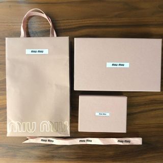 ミュウミュウ(miumiu)のmiumiu 空箱 紙袋(ショップ袋)