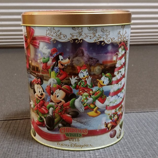 Disney 値下げしました ディズニー チョコレートクランチ缶の通販