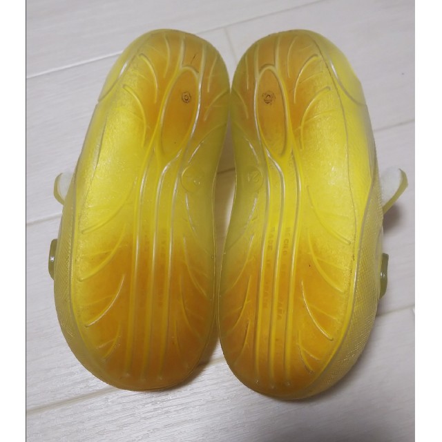 こども ビームス(コドモビームス)のigor イゴール イエロー サイズ24 キッズサンダル 15.0cm相当 黄色 キッズ/ベビー/マタニティのキッズ靴/シューズ(15cm~)(サンダル)の商品写真