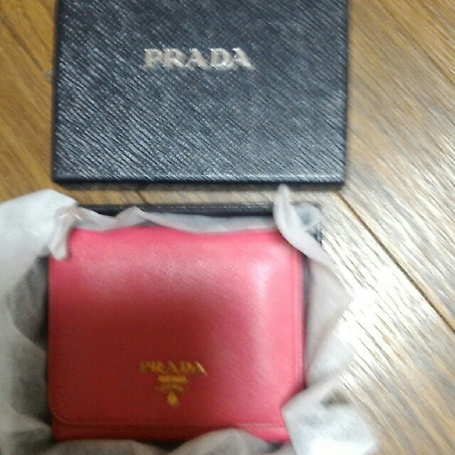 PRADA財布未使用