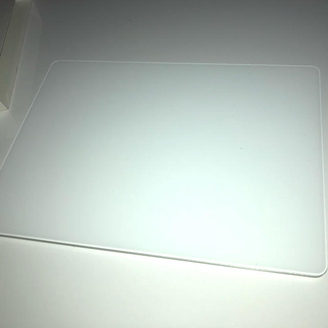 Mac (Apple)(マック)のMagic Trackpad 2 - シルバー スマホ/家電/カメラのPC/タブレット(PC周辺機器)の商品写真