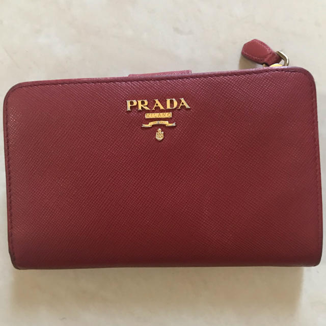 PRADA 財布 折りたたみ サイフ 赤 レッド ロゴ プラダレディース - 財布