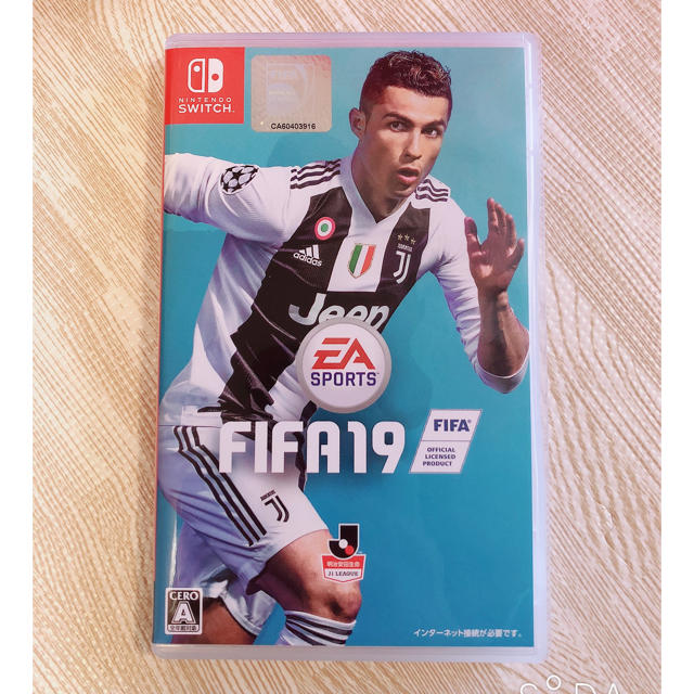 Nintendo Switch(ニンテンドースイッチ)のswitch FIFA19 エンタメ/ホビーのゲームソフト/ゲーム機本体(家庭用ゲームソフト)の商品写真