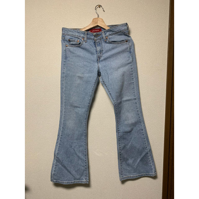 Levi's フレアパンツ