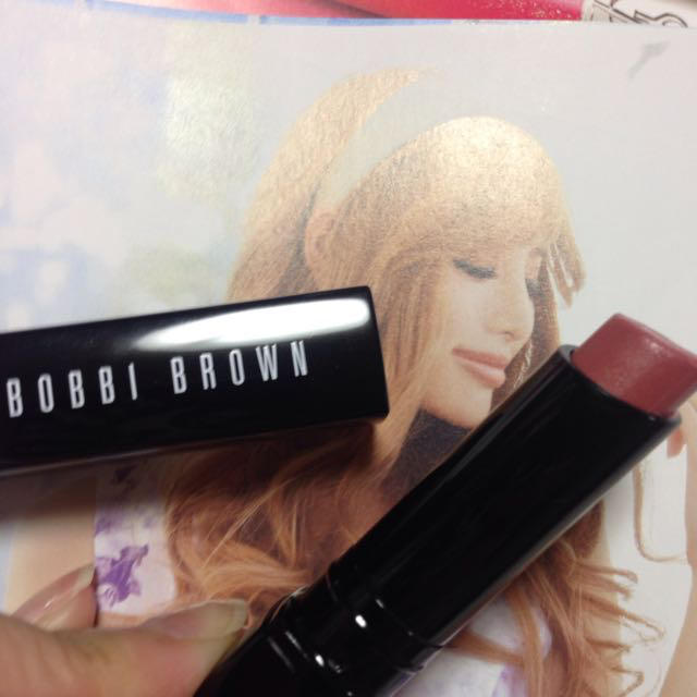 BOBBI BROWN(ボビイブラウン)のクリーミーリップカラー くぱ様 6/14 コスメ/美容のベースメイク/化粧品(口紅)の商品写真