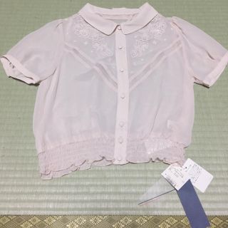 リリーブラウン(Lily Brown)の新品未使用タグ付きリリーブラウンLilyBrown半袖刺繍シフォンシャツピンク(シャツ/ブラウス(半袖/袖なし))