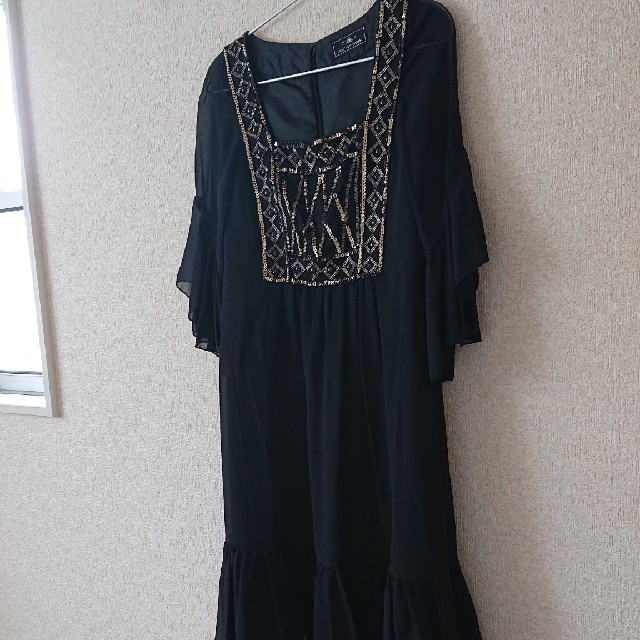 GRACE CONTINENTAL(グレースコンチネンタル)のgrace continental ブラック ドレス ワンピース 結婚式 二次会 レディースのフォーマル/ドレス(ミディアムドレス)の商品写真