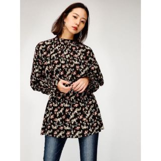 マウジー(moussy)のmoussy  マウジー 花柄 シャーリング ブラウス free(シャツ/ブラウス(長袖/七分))