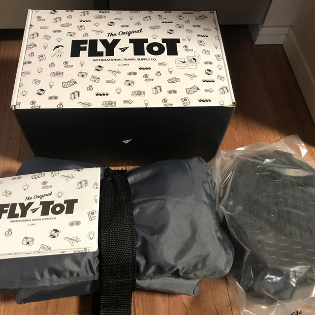 FLY TOT フライトット の通販 by Sora's shop｜ラクマ