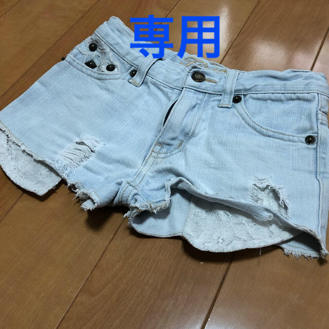 INGNI First(イングファースト)のＩＮＧＮＩＦｉｒｓｔ  デニム ショートパンツ 120 キッズ/ベビー/マタニティのキッズ服女の子用(90cm~)(パンツ/スパッツ)の商品写真