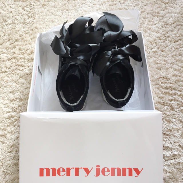 merry jelly リボンスニーカー 黒 1
