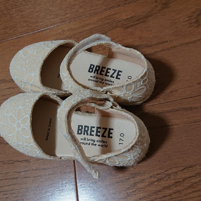 BREEZE(ブリーズ)のまっくろくろすけ様専用 女の子用サンダル 17㌢ ブリーズ キッズ/ベビー/マタニティのキッズ靴/シューズ(15cm~)(サンダル)の商品写真