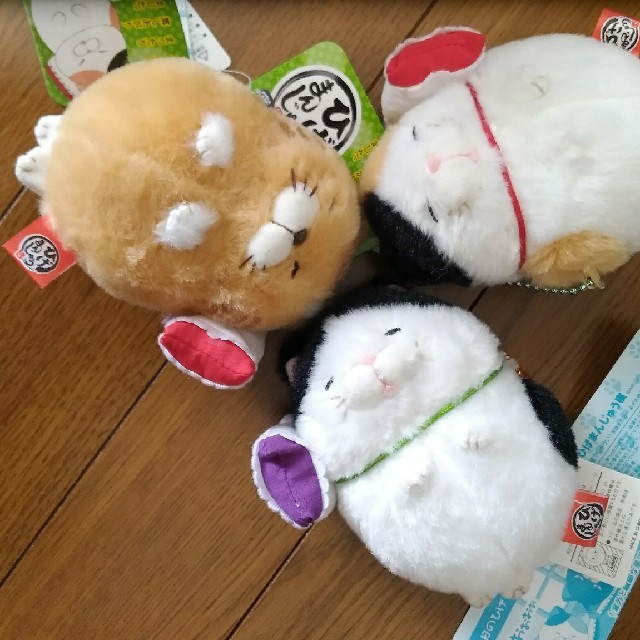 ひげまんじゅう 寝 3匹セット エンタメ/ホビーのおもちゃ/ぬいぐるみ(ぬいぐるみ)の商品写真