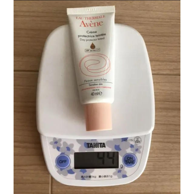 Avene(アベンヌ)のアベンヌ デイプロテクターBB コスメ/美容のベースメイク/化粧品(BBクリーム)の商品写真