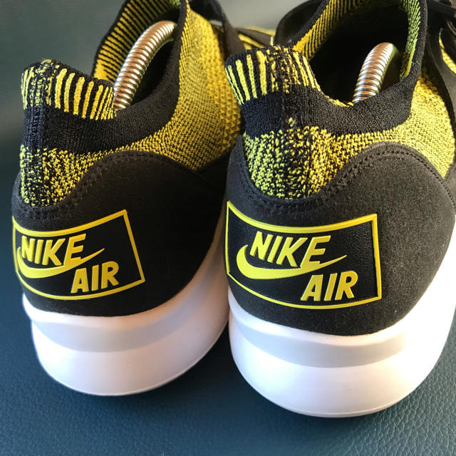 NIKE(ナイキ)のNIKE AIR SOCK RACER ULTRA FLYKNIT メンズの靴/シューズ(スニーカー)の商品写真