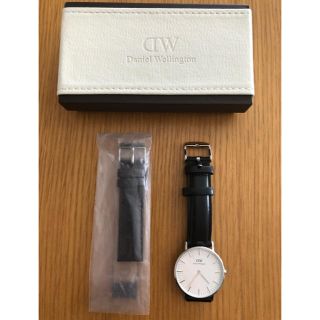 ダニエルウェリントン(Daniel Wellington)のダニエルウェリントン 腕時計 【交換用のブラウンレザー付き】(腕時計)