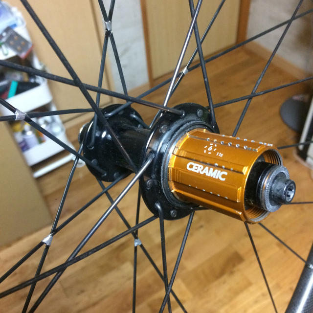 SHIMANO(シマノ)ののむラボ組み直し 38㎜カーボンチューブレスホイール シマノ11速 スポーツ/アウトドアの自転車(パーツ)の商品写真