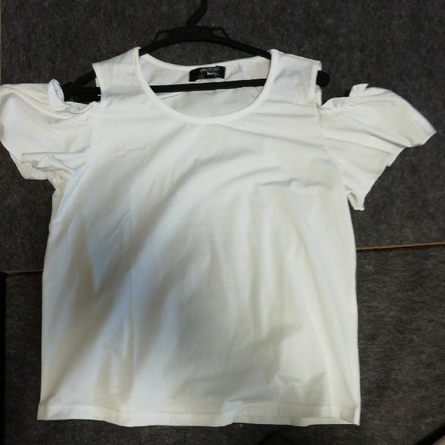 Tシャツ カットソー レディースのトップス(Tシャツ(半袖/袖なし))の商品写真