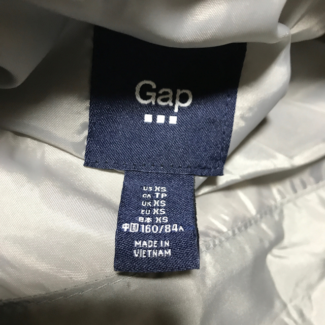 GAP(ギャップ)のGAPアウター レディースのジャケット/アウター(ダウンベスト)の商品写真