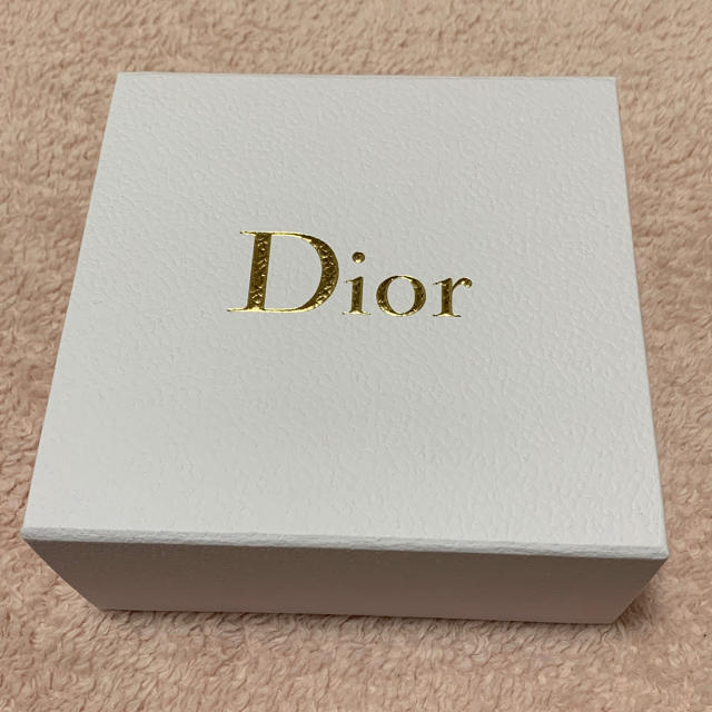 Dior(ディオール)のDior ギフトボックス コスメ/美容のコスメ/美容 その他(その他)の商品写真
