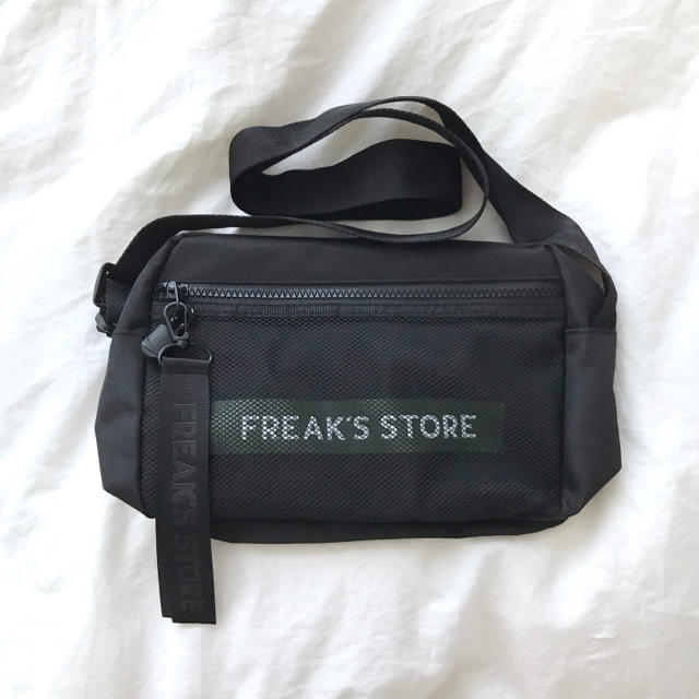 FREAK'S STORE(フリークスストア)のSPRING 3月号付録 フリークスストア ショルダーバッグ レディースのバッグ(ショルダーバッグ)の商品写真