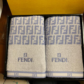 フェンディ(FENDI)のタカ様専用 新品未使用 FENDI バスタオル1枚(タオル/バス用品)