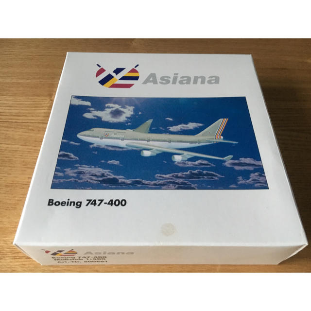 ヘルパ herpa アシアナ航空 Asiana 747-400 1/500 エンタメ/ホビーのテーブルゲーム/ホビー(航空機)の商品写真