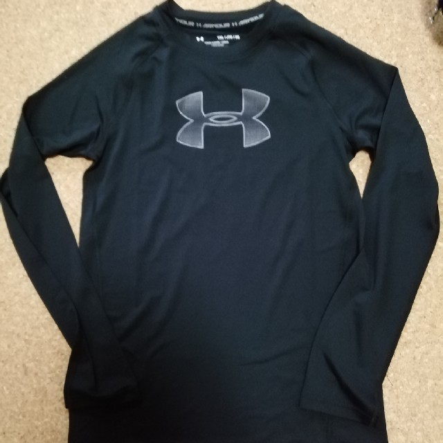 UNDER ARMOUR(アンダーアーマー)のアンダーアーマー　Tシャツ スポーツ/アウトドアのトレーニング/エクササイズ(トレーニング用品)の商品写真