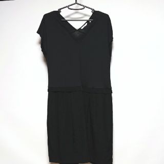 ユニクロ(UNIQLO)のユニクロ　ワンピース(ひざ丈ワンピース)