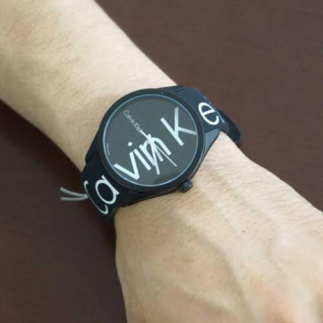 Calvin Klein(カルバンクライン)の新品 CK 腕時計 男女兼用 40mm ブラック ラバー K5E51TBZ メンズの時計(腕時計(アナログ))の商品写真