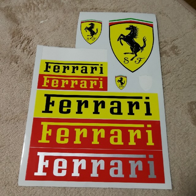 Ferrari(フェラーリ)のフェラーリステッカー！ 自動車/バイクの自動車(車外アクセサリ)の商品写真