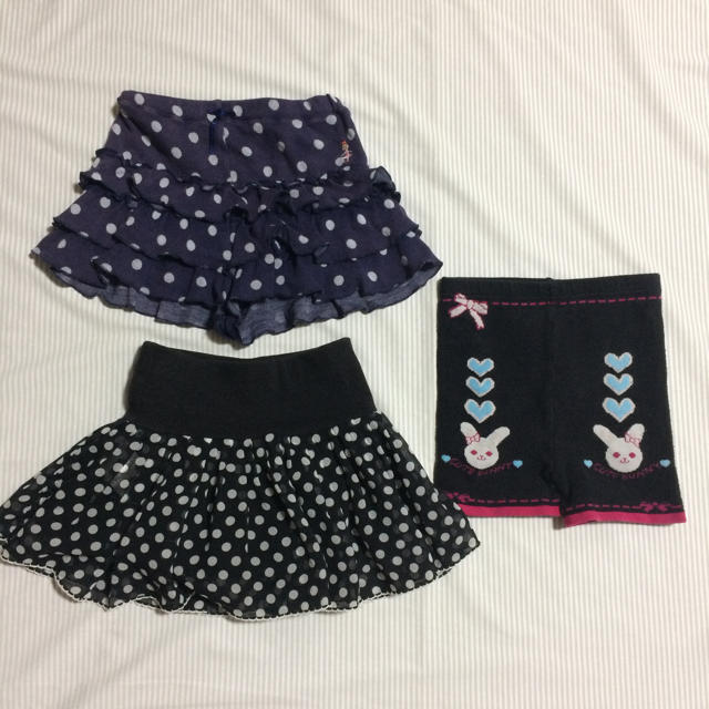 mikihouse(ミキハウス)の★USED★まとめ売り #19 女の子 100cm スカート 3枚セット キッズ/ベビー/マタニティのキッズ服女の子用(90cm~)(スカート)の商品写真