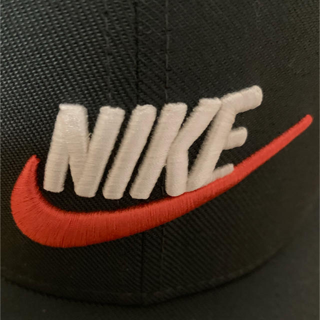 NIKE(ナイキ)のNike Archive Swoosh Cap In Grey M/L 新品  メンズの帽子(キャップ)の商品写真