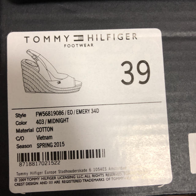 TOMMY HILFIGER(トミーヒルフィガー)の値下げしました　TOMMY HILFIGER ウェッジソールサンダル レディースの靴/シューズ(サンダル)の商品写真