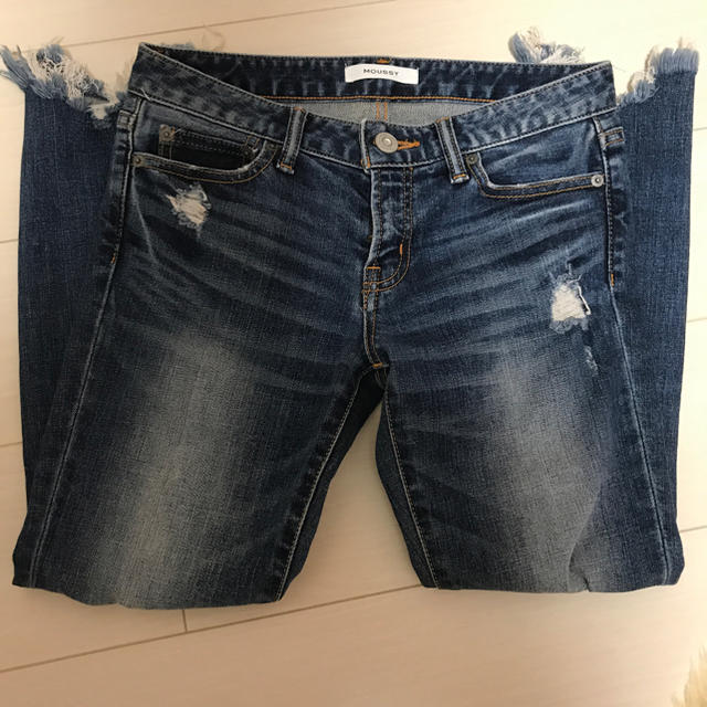 moussy(マウジー)のMOUSSY fringe cropped マウジー ストレッチ デニム 26 レディースのパンツ(デニム/ジーンズ)の商品写真