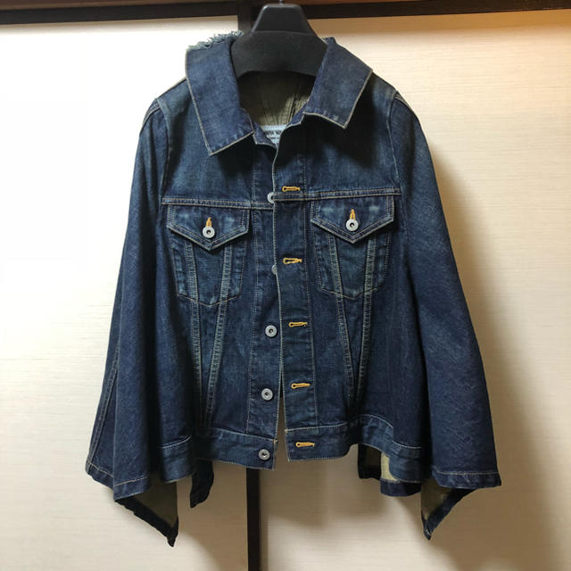 JUNYA WATANABE COMME des GARCONS(ジュンヤワタナベコムデギャルソン)のcomme des garcons junya watanabe レディースのジャケット/アウター(ポンチョ)の商品写真